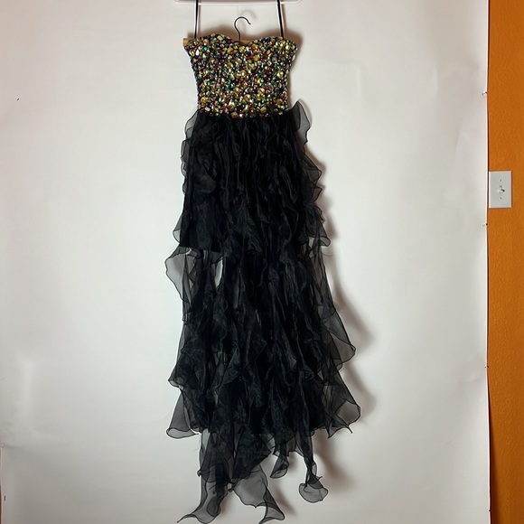 Flirt gown-by Maggie Sotero looks brand new - Picture 6 of 14